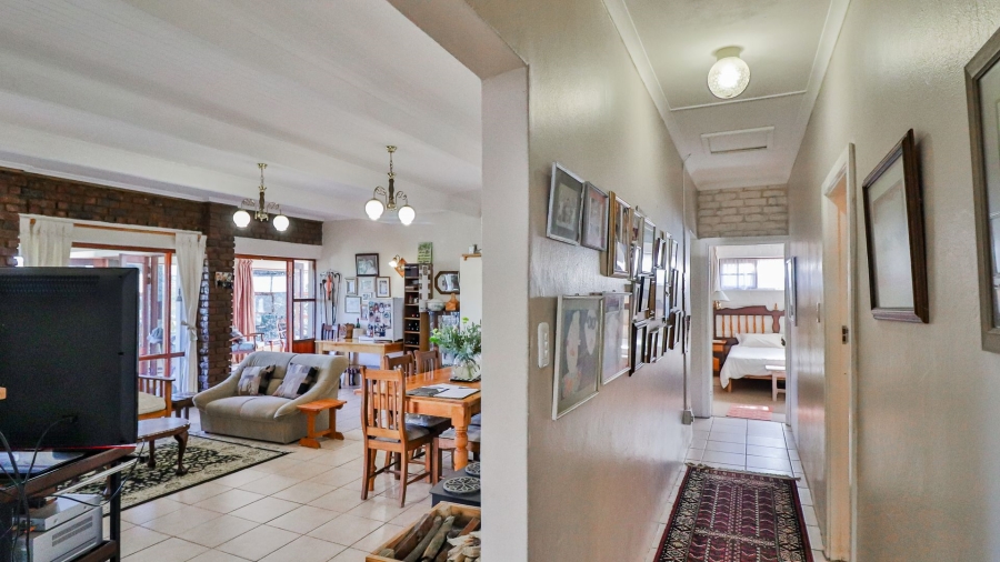 4 Bedroom Property for Sale in Stilbaai Oos Western Cape